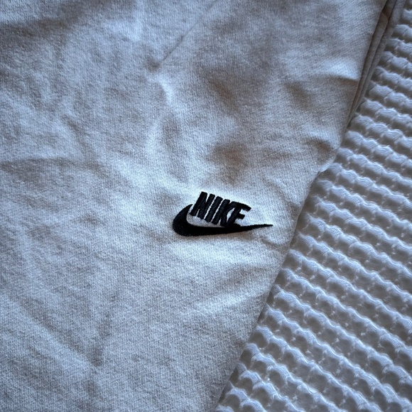 Women's Nike Sweatpants - Picture 3 of 4